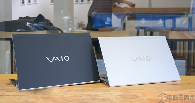 VAIO S13 特仕升級版與 VAIO SE14 青春版動手玩