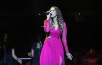 British singer-songwriter Leona Lewis performed at a short five-song concert, singing her hits songs "Better In Time" and "Bleeding Love". (Yahoo! photo/Melissa Law)