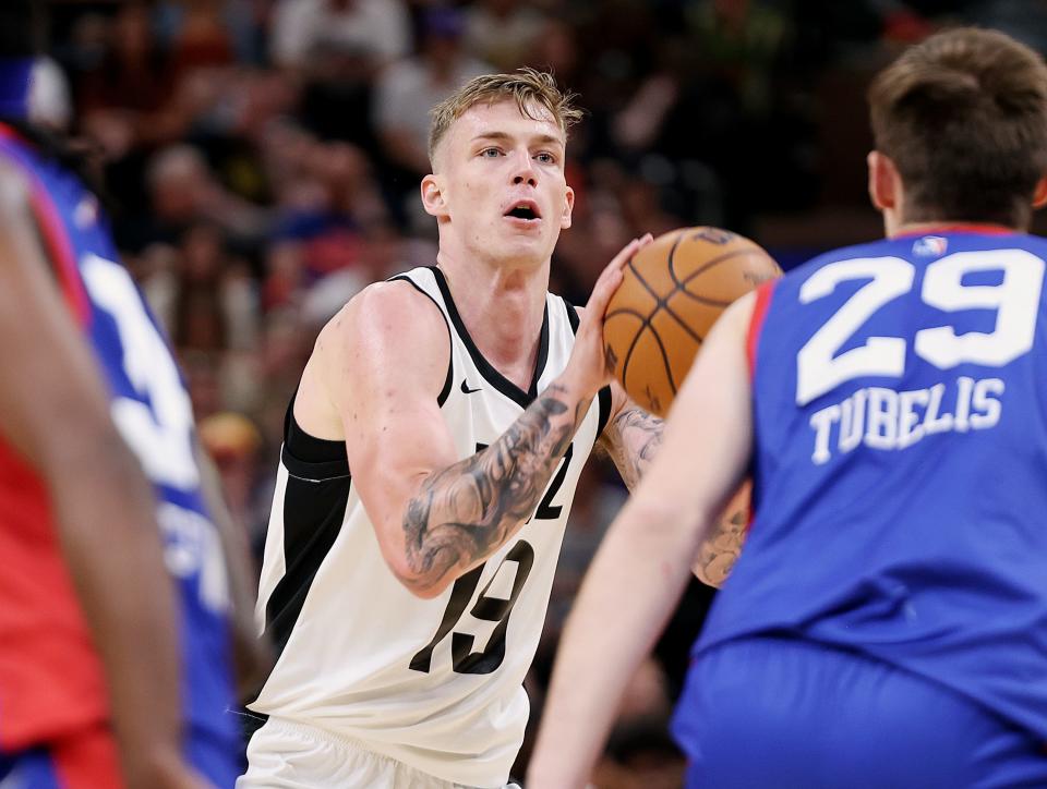 Utah Jazz forward Luka Samanic (19) looks for a shot as the Utah Jazz and Philadelphia 76ers play in Summer League action at the Delta Center in Salt Lake City on Wednesday, July 5, 2023. 76ers won 104-94. | Scott G Winterton, Deseret News