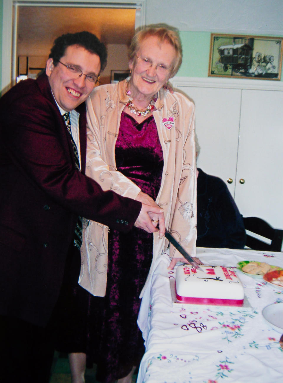 Edna and Simon pictured on their wedding day. [Photo: SWNS]