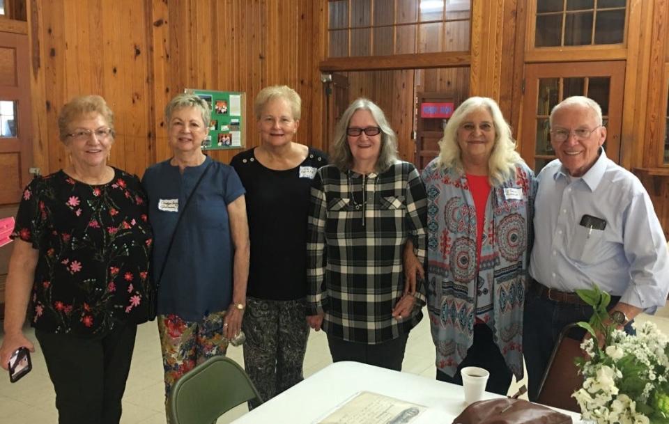 (From left) Carolyn Jameson Forgy, Louise Owens Finney, Joanna Jameson Rhyne, Patricia Owens Richmond and Charles Lindon Jameson attend the Historic Parks Schoolhouse Reunion, on Saturday, May 28.