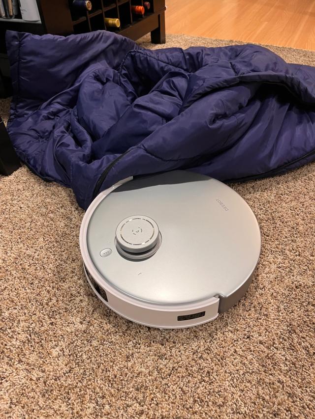 Ecovacs DEEBOT T20 OMNI Review: 'Next level' robot vac cleaned dirt 'I  never knew existed