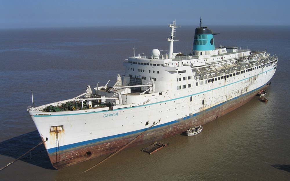 The former Cunard liner Sylvania stripped out and awaiting the cutting process in Alang, India - Peter Knego