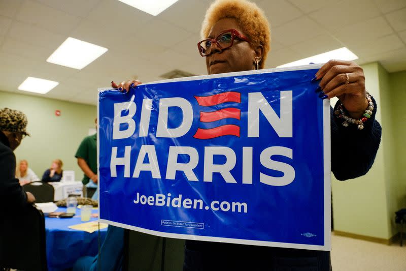 FILE PHOTO: Democrats kick off get out the vote efforts in South Carolina