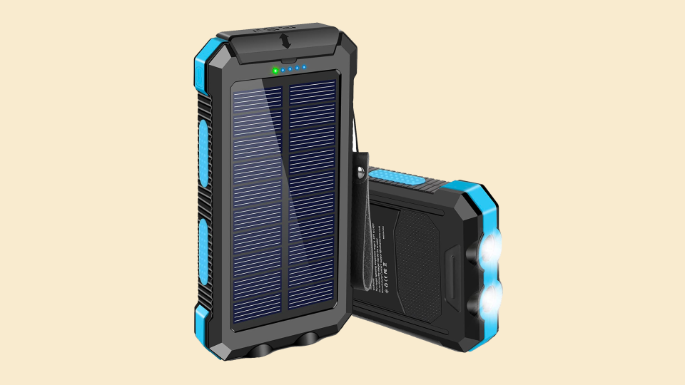 Secret Santa gift ideas: Suscell Solar Power Bank