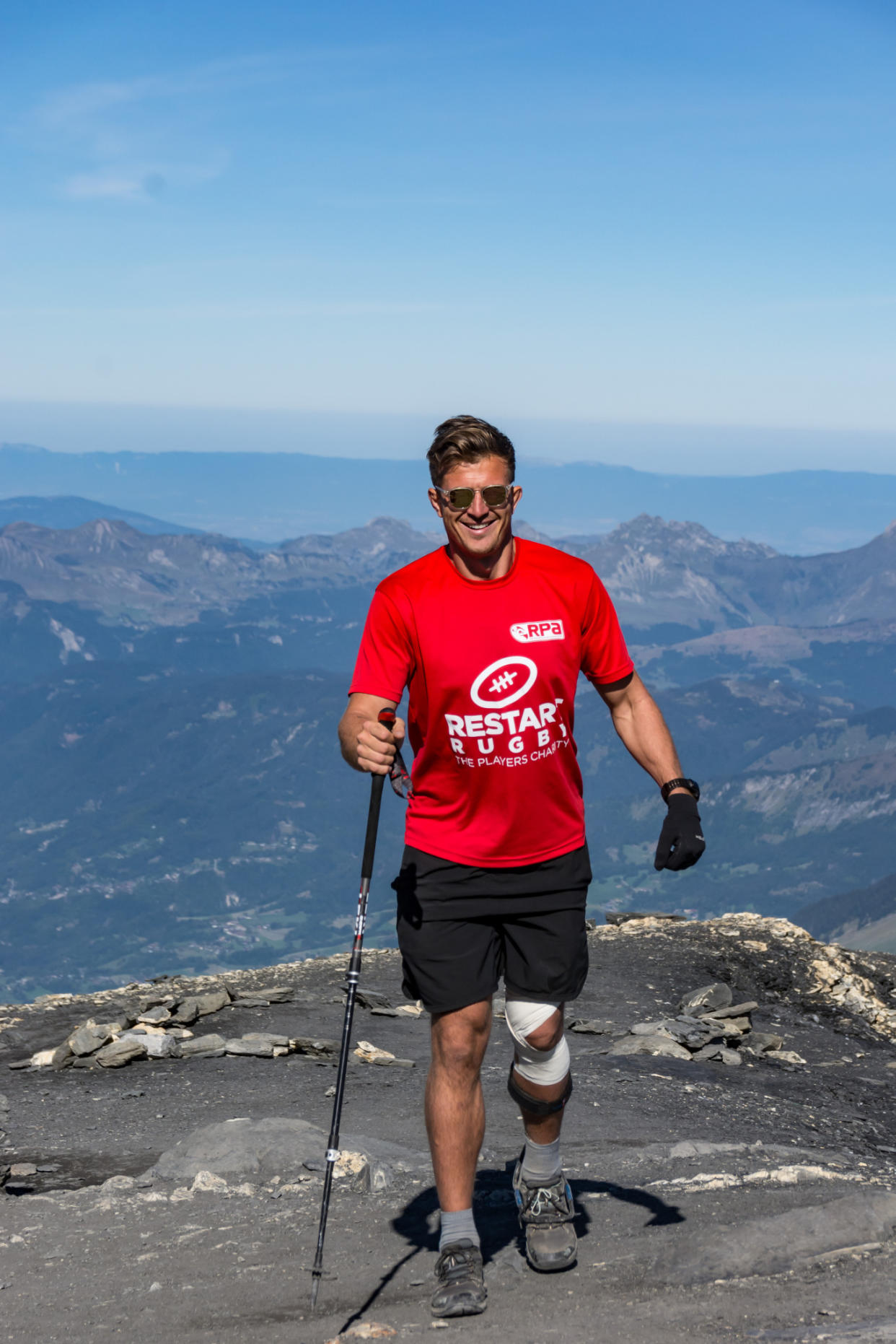 Told he would unlikely ever walk again, Jackson climbed Mera Peak in Nepal in October 2019. (Supplied: Ed Jackson)