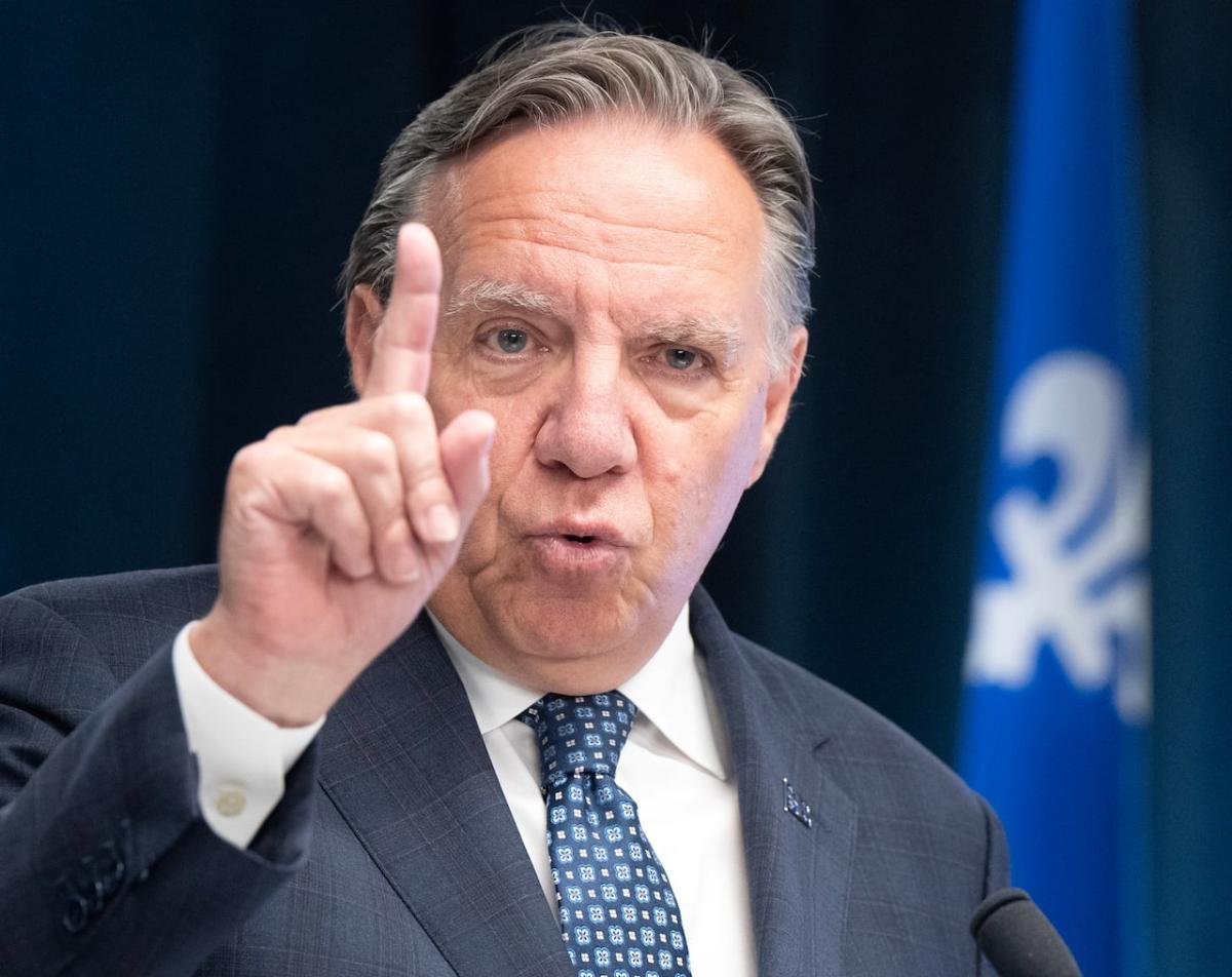 Quebec premier pushes for plan to improve manners, discipline in schools