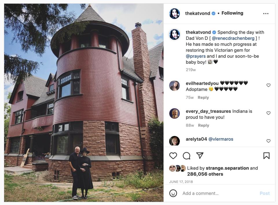 Kat Von D and her father outside her former California home in 2018.