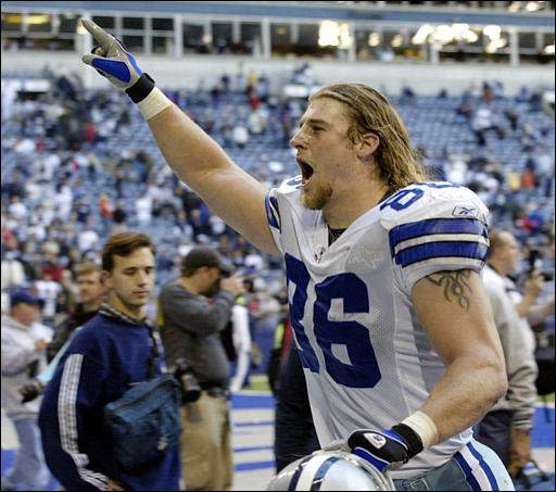 Cowboys tight end Dan Campbell celebrates as he runs off the field after beating the Giants, 19-3, Dec. 21, 2003 to clinch a playoff berth.