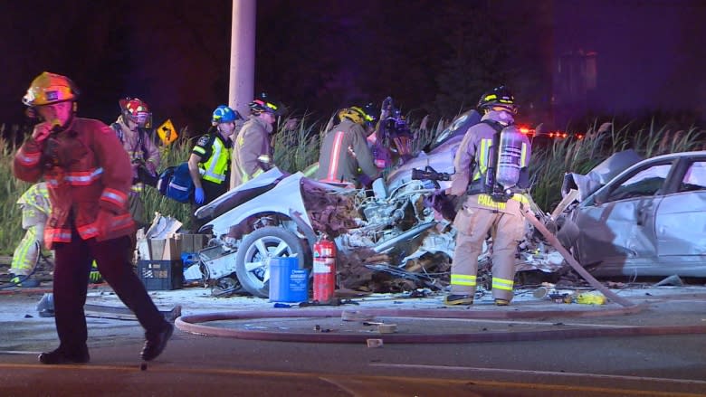 'A full day, we cried here': Neighbours weep for 2 'gentle' boys killed in Mississauga crash