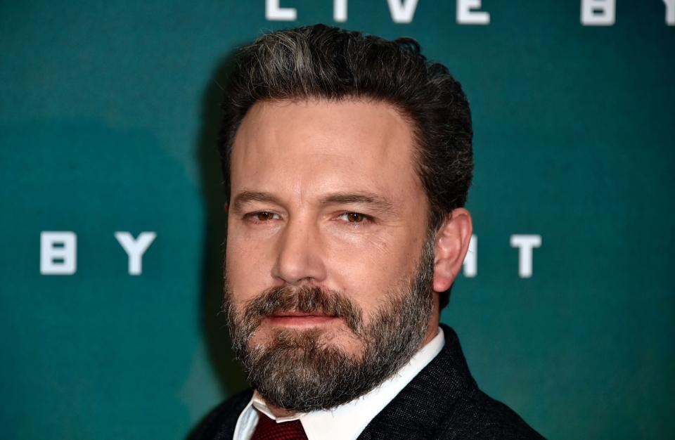 ben affleck attending the premiere of 'live by night'