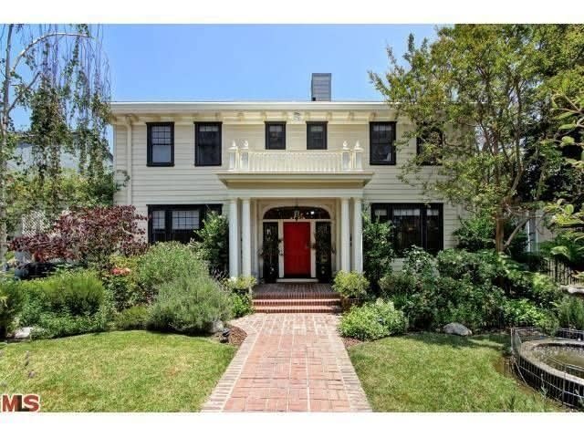 Location: <a href="http://www.carterorlandestates.com/photos.php?property_ID=165" target="_blank">Los Angeles, Calif</a>. Price: $2.7 million