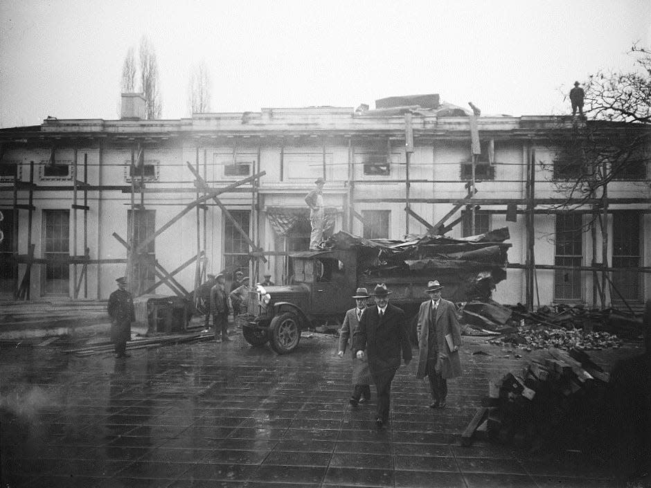 Construction on the new Oval Office, 1930.