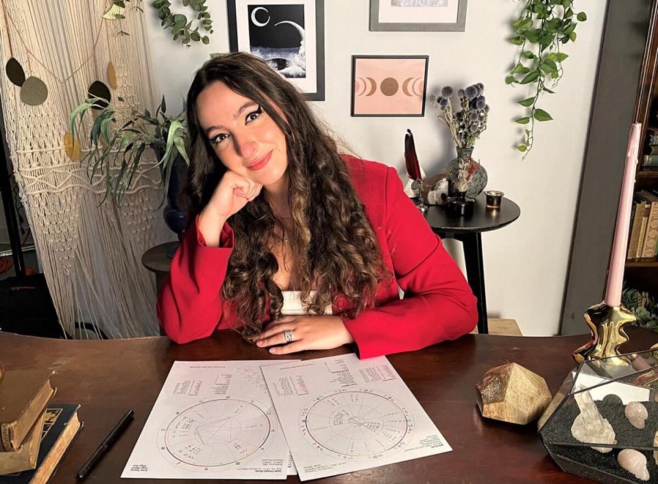 PEOPLE ANNOUNCES PREMIERE OF “CELEBRITY ASTROLOGY INVESTIGATION,”   A NEW WEEKLY VIDEO SERIES HOSTED BY ALIZA KELLY