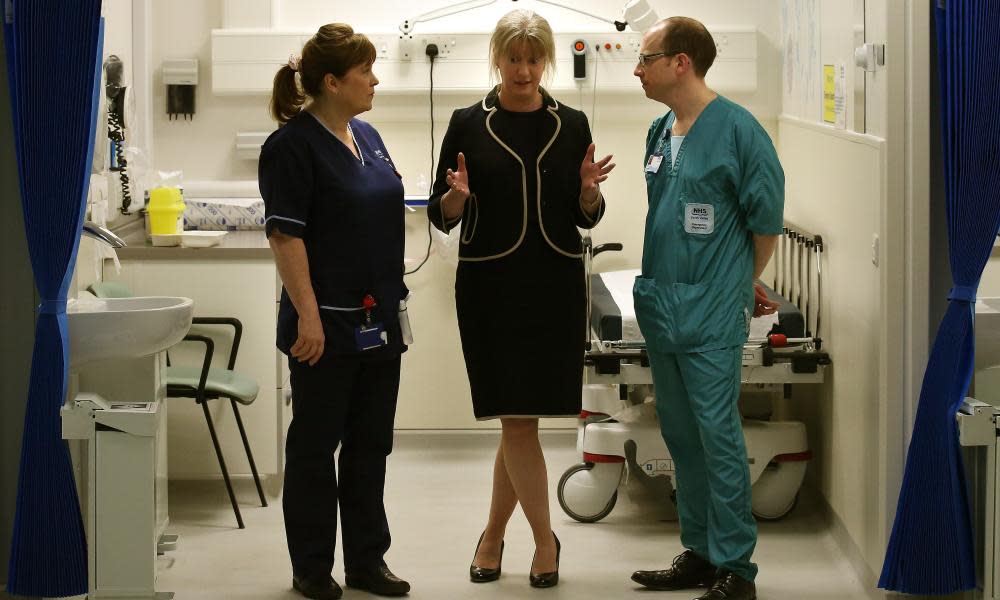 The Scottish health secretary, Shona Robison, centre