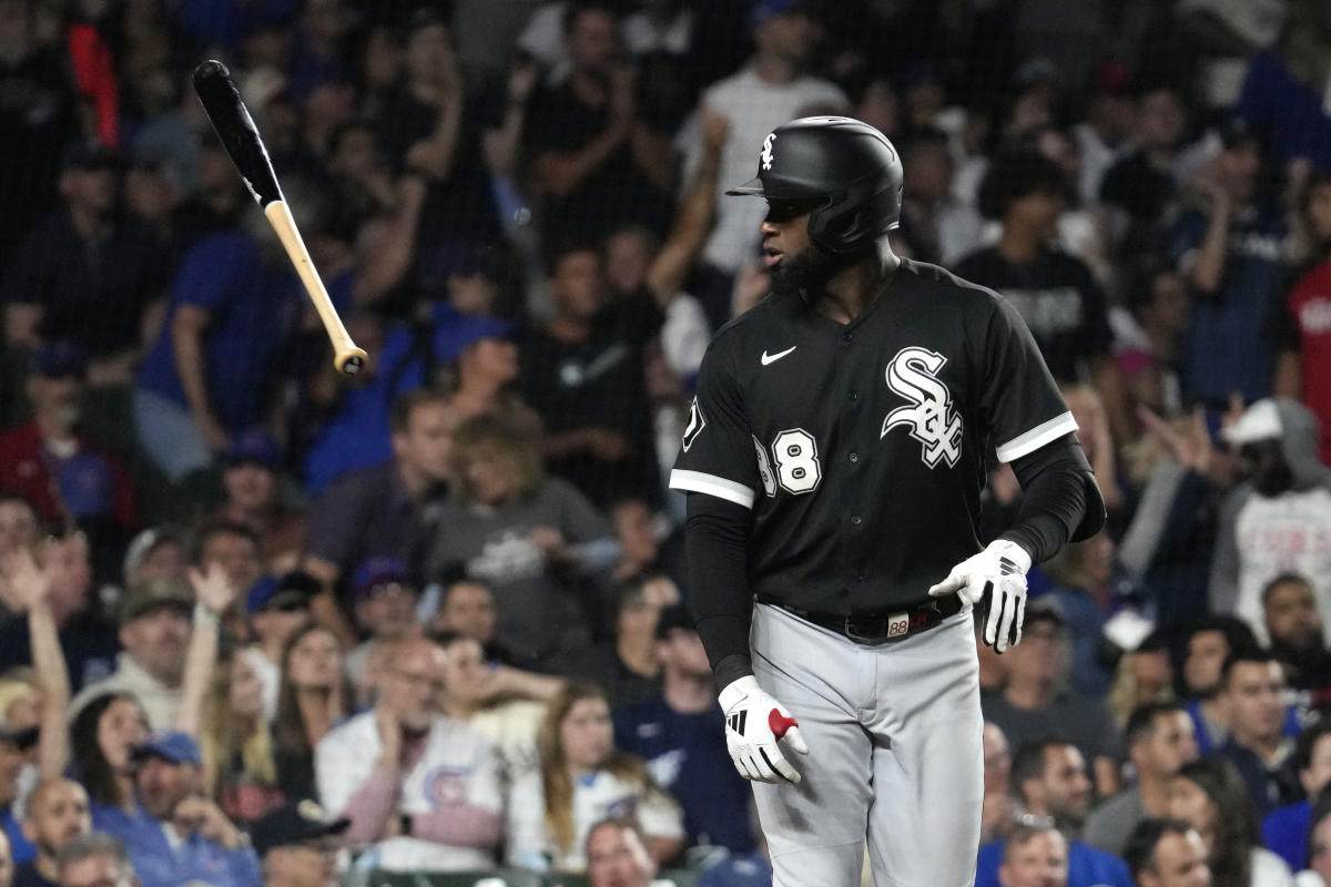 Luis Robert Jr. injury update: White Sox OF scratched from All