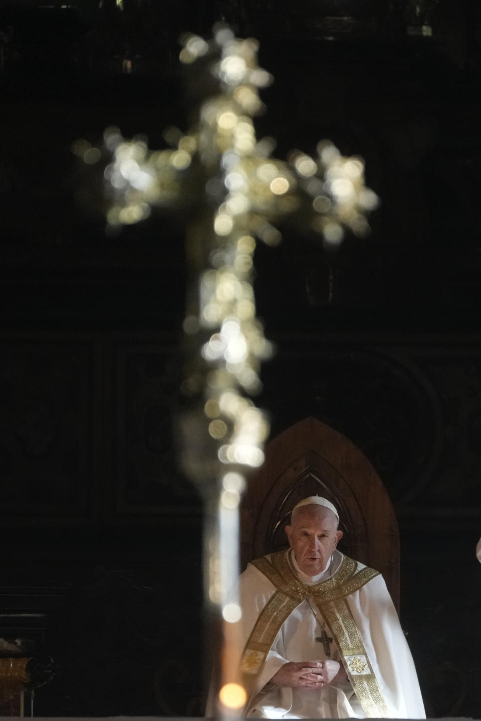 Pope Francis celebrates the holy mass in the Cathedral of Asti, northern Italy, Sunday, Nov. 20, 2022. The Pontiff returned to his father's birthplace in northern Italy on Saturday for the first time since ascending the papacy to celebrate the 90th birthday of a second cousin who long knew him as simply "Giorgio." (AP Photo/Gregorio Borgia)