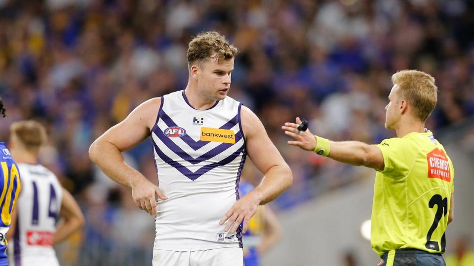 Fremantle's Sean Darcy talks to the umpire. 