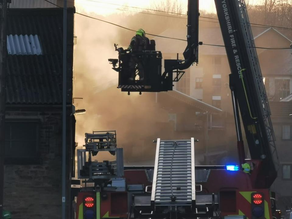 Bradford Telegraph y Argus: un aparato aéreo funciona en Jacob Street