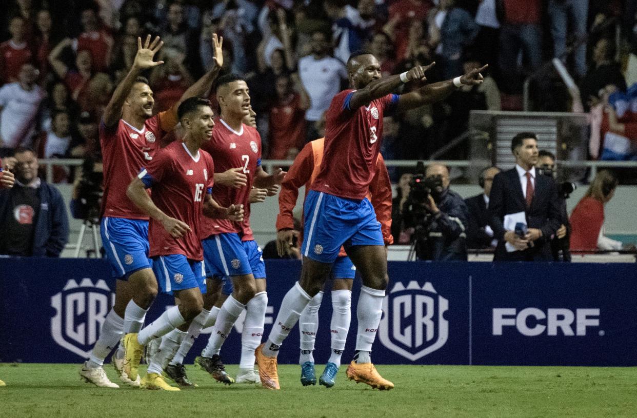 La selección de Costa Rica perdió la oportunidad de su último amistoso previo a Qatar 2022 debido a un problema con los pasaportes. (Foto: EZEQUIEL BECERRA/AFP via Getty Images)