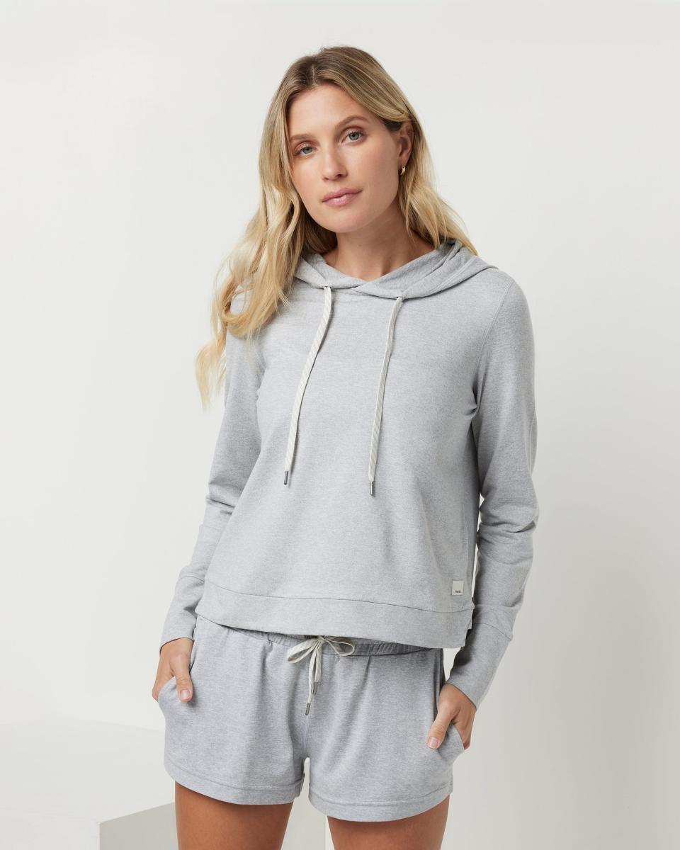 <p><a href="https://go.redirectingat.com?id=74968X1596630&url=https%3A%2F%2Fvuoriclothing.com%2Fproducts%2Fwomens-halo-essential-hoodie-pale-grey-heather&sref=https%3A%2F%2F" rel="nofollow noopener" target="_blank" data-ylk="slk:Shop Now;elm:context_link;itc:0;sec:content-canvas" class="link ">Shop Now</a></p><p>Halo Essential Hoodie</p><p>vuoriclothing.com</p><p>$96.00</p>