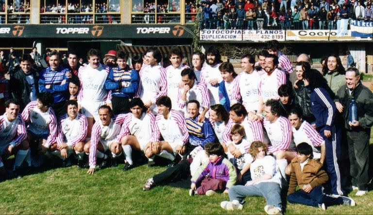 Maradona reunió a un equipo de actores para homenajear a Adrián Ghio y juntar fondos para el Hospital Fernández