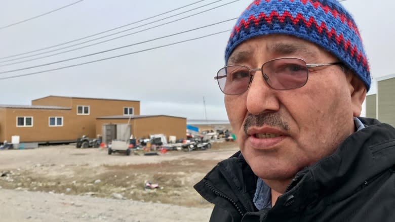 Louie Kamookak, Inuit historian and educator, has died