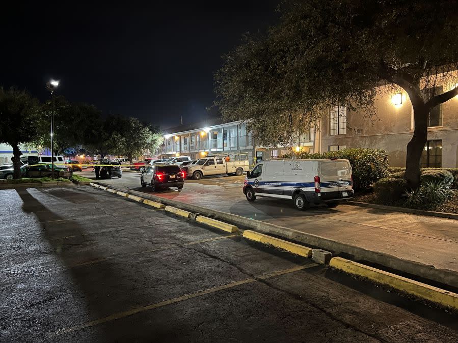 Homicide investigation at Super 8 motel in south Austin Feb. 1, 2024 (KXAN Photo/Todd Bailey)