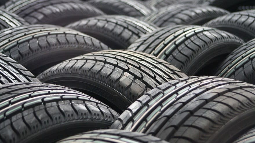 Alertan por posible faltante de productos ante el paro de los trabajadores del neumático