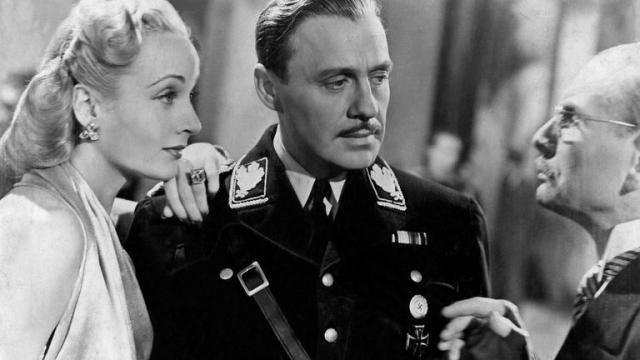 Carole Lombard y Jack Benny en Ser o no ser (1942), de Ernst Lubitsch, uno de los grandes clásicos del director