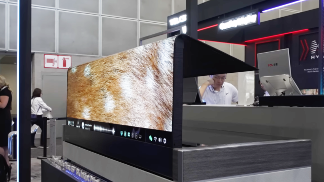 This foldable OLED TV was printed by inkjet and it could be the future ...