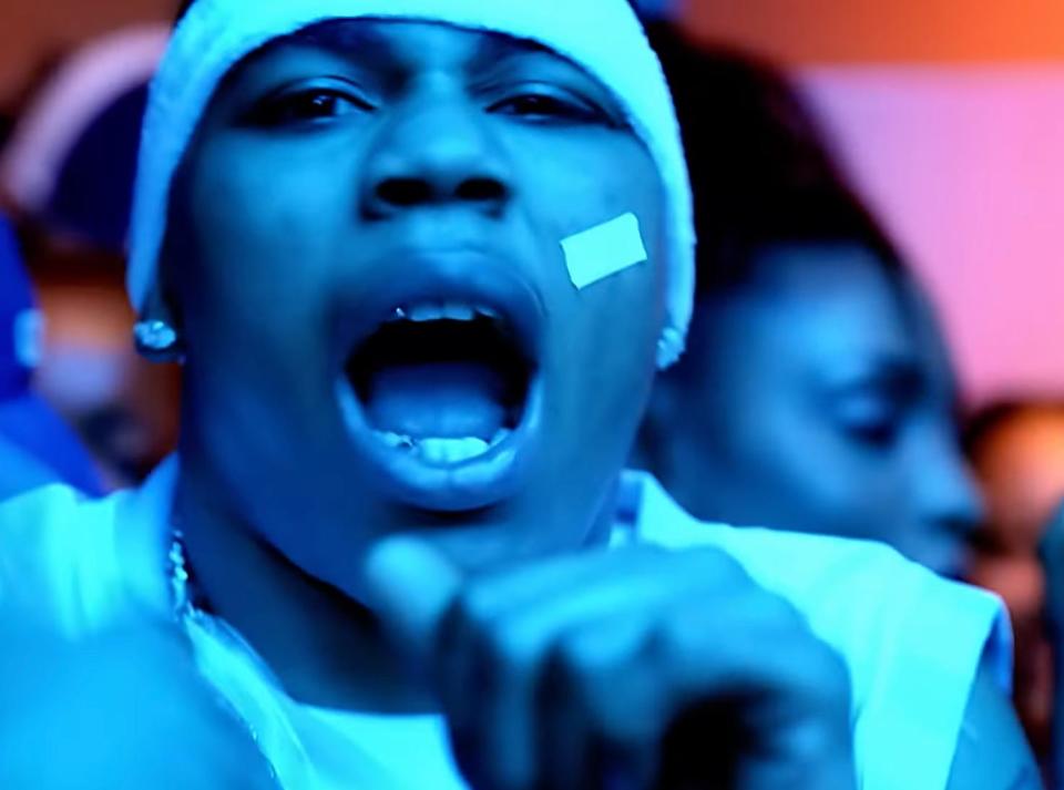 Nelly "Hot In Herre" video.