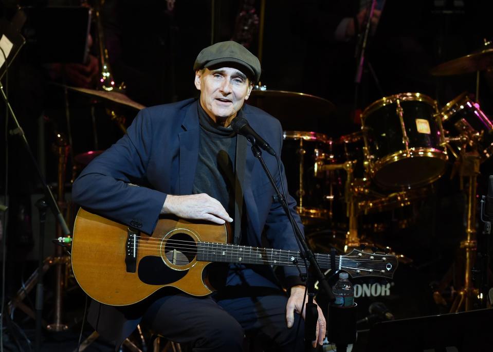 NEW YORK, NY - JANUARY 20:  James Taylor performs onstage during The Nearness Of You Benefit Concert at Frederick P. Rose Hall, Jazz at Lincoln Center on January 20, 2015 in New York City.  (Photo by Ilya S. Savenok/Getty Images)