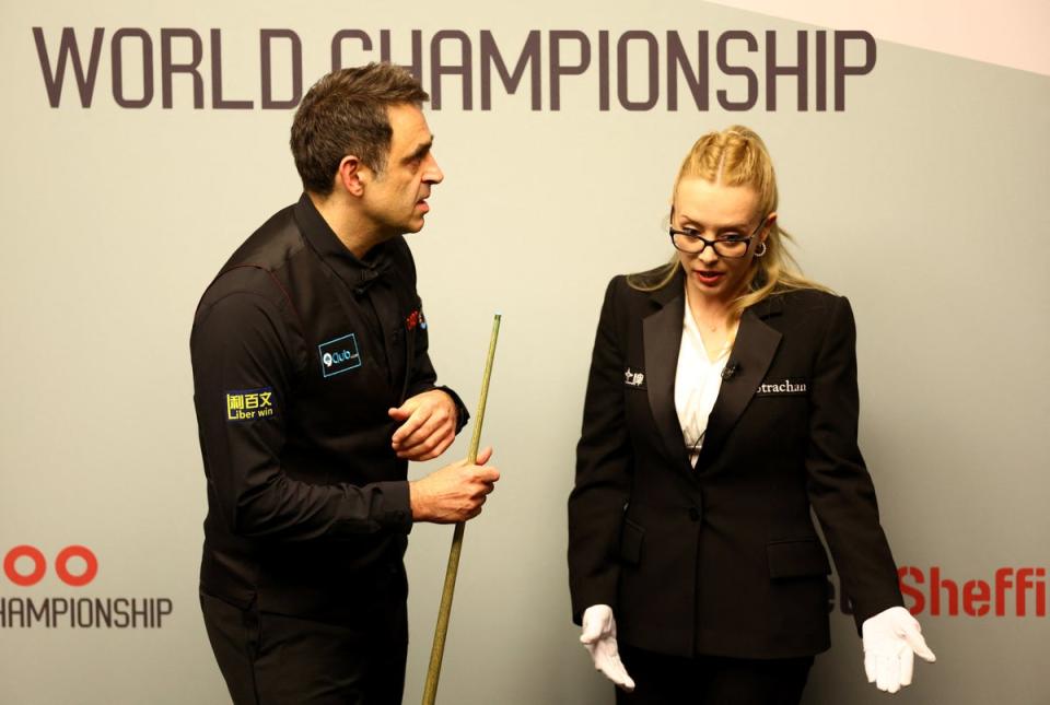 O’Sullivan speaks to referee Desislava Bozhilov at the Crucible (Action Images via Reuters)