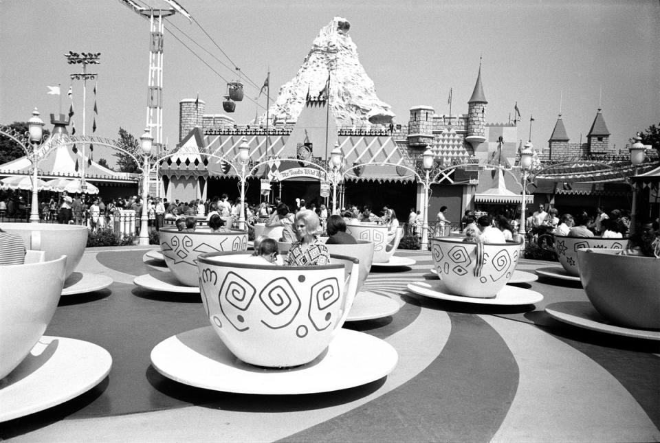 Disney World, Orlando, Florida, 1969 (Joel Meyerowitz)