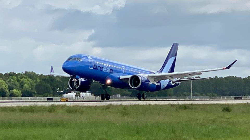 Breeze Airways is now offeirng flights at Southwest Florida International Airport.