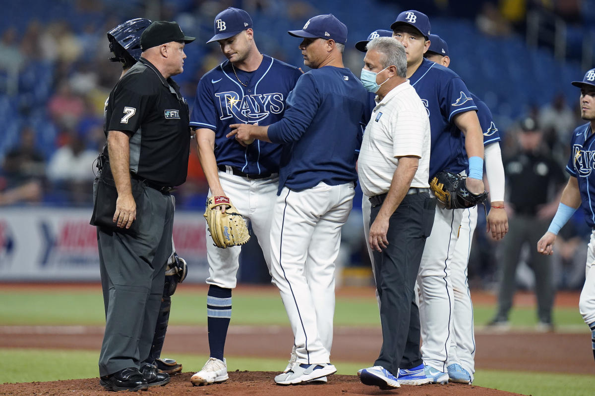 Astros' Javier Pitches No-Hitter in World Series Game 4, Beating Phillies  5-0 - Bloomberg