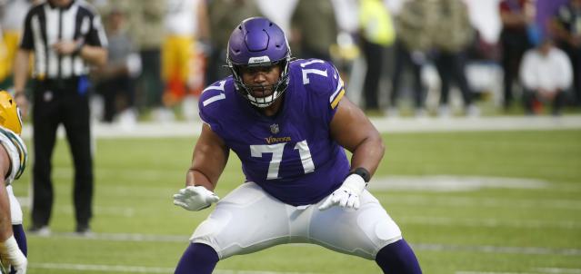 Minnesota Vikings left tackle Christian Darrisaw is finding his comfort  zone - Sports Illustrated Minnesota Sports, News, Analysis, and More