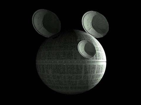 <b>Disney schluckt Lucasfilm</b><br> Für viele Sci-Fi-Fans war es diesen Herbst ein Schock zu erfahren, dass der Kinderentertainment-Konzern Disney die Star-Wars-Schmiede Lucasfilm kaufte. Geplant sind weitere Teile des Epos schon ab 2015. Neben einer gnadenlosen Kommerzialisierung erwarten viele Fans nun familienfreundlichere Figuren und Stories. Die Memes ließen nicht lange auf sich warten – neben dem üblichen Klamauk demonstrieren sie auch Besorgnis.