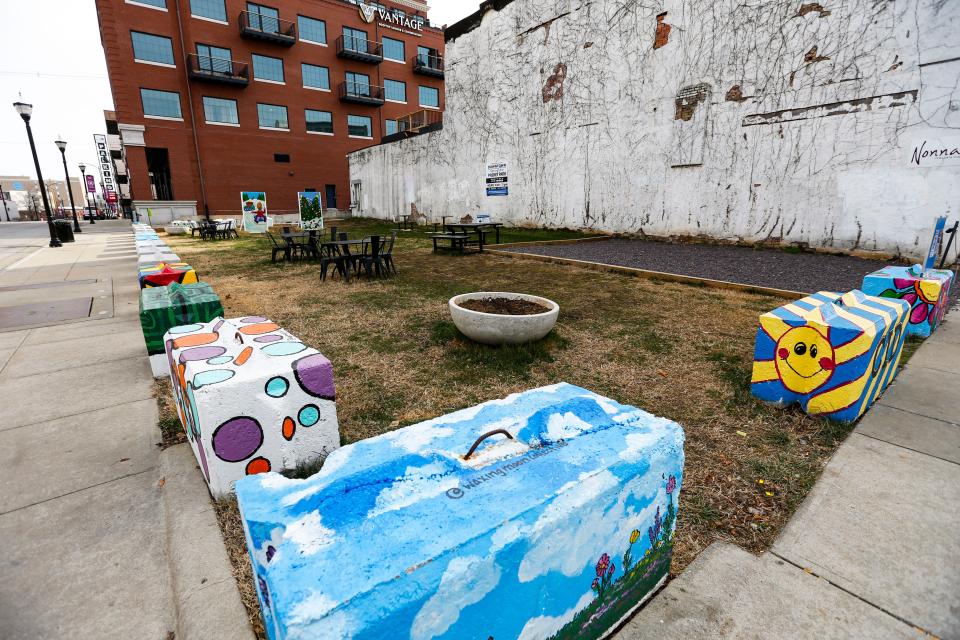 Pocket Park SGF opened in downtown Springfield in 2023, featuring seating and a parking spot for a food truck at the corner of McDaniel Street and South Avenue.