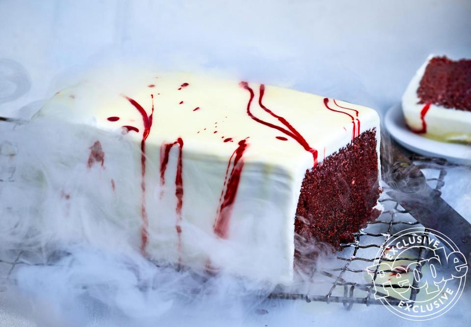 DEAD RED VELVET CAKE 