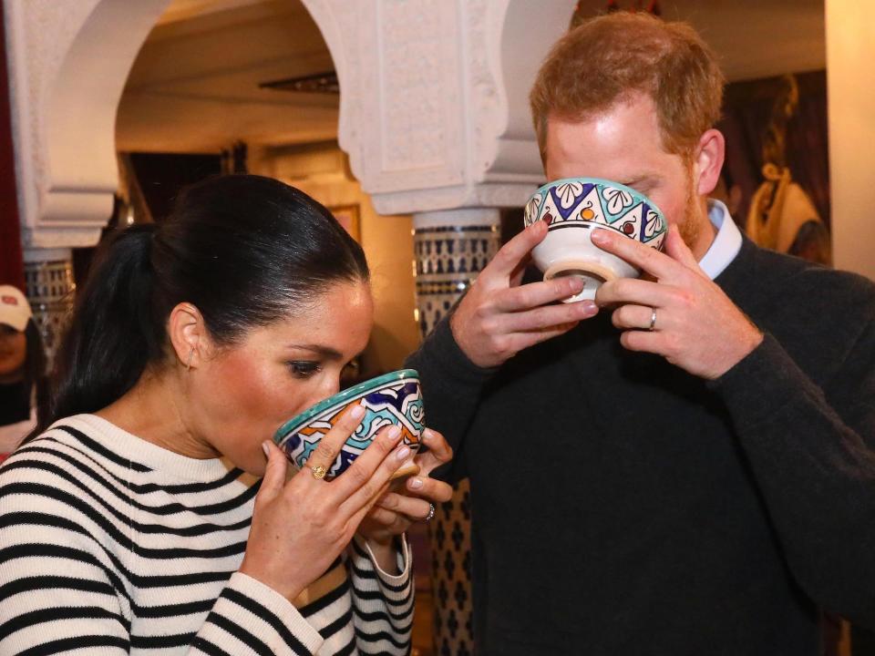 meghan markle prince harry eating