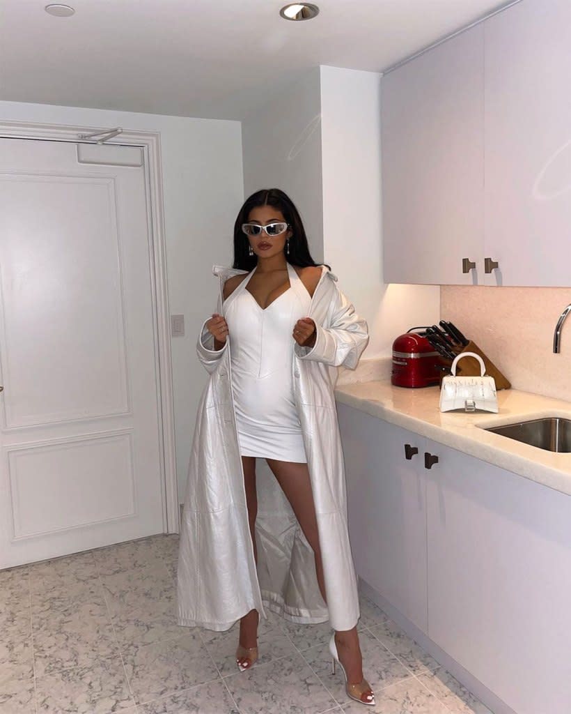 Kylie Jenner Kicks Off Her Maternity Style With White Hot Ensemble