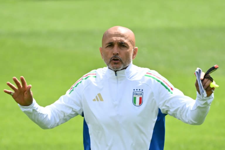 El seleccionador Luciano Spalletti durante un entrenamiento de Italia en Iserlohn (Alemania), el 28 de junio de 2024 (Alberto PIZZOLI)