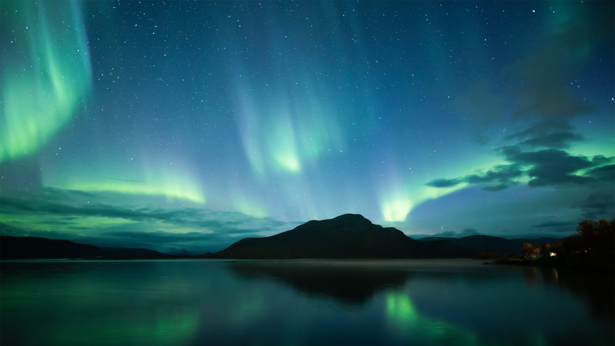 Updated forecast shows northern lights won't be visible in most US