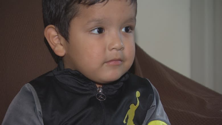 Winnipeg mom demands apology after four-year-old son walks home alone