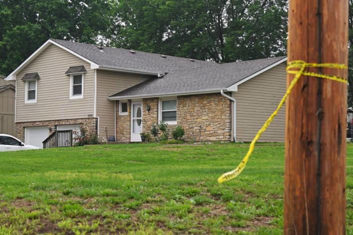 A second victim has died in a murder-sucide at this home in Kansas City, Kansas. A man suspected in the shooting was found dead inside the home from apparent suicide.