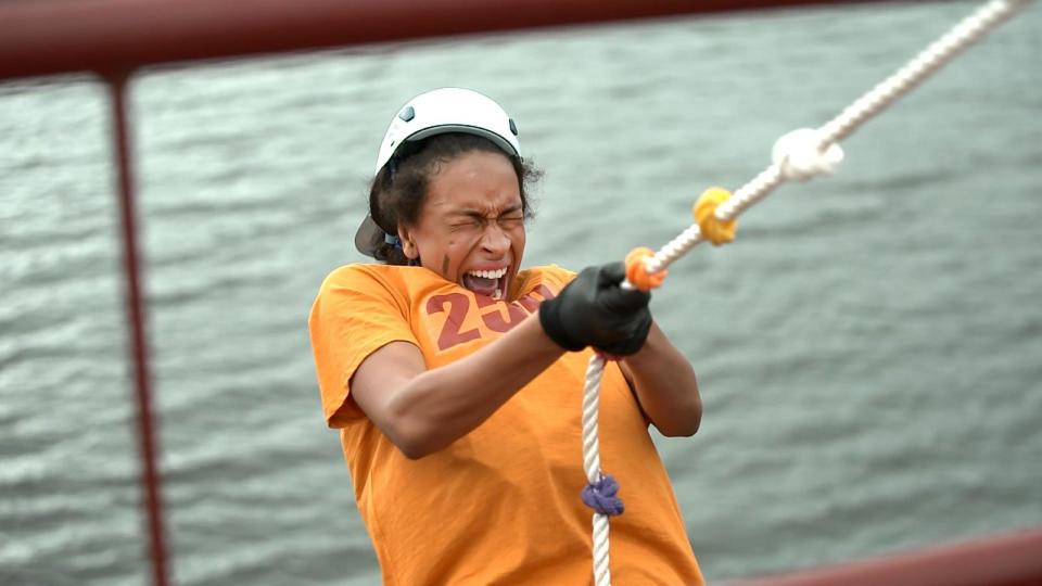 Cecilia Asoro gab alles - aber es war nicht genug. Sie stürzte ins Wasser - 250 Euro futsch! (Bild: RTL / Seapoint)