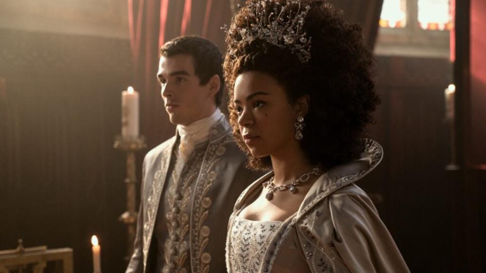 Corey Mylchreest and India Amarteifio in the wedding of their characters in “Queen Charlotte” (Netflix)