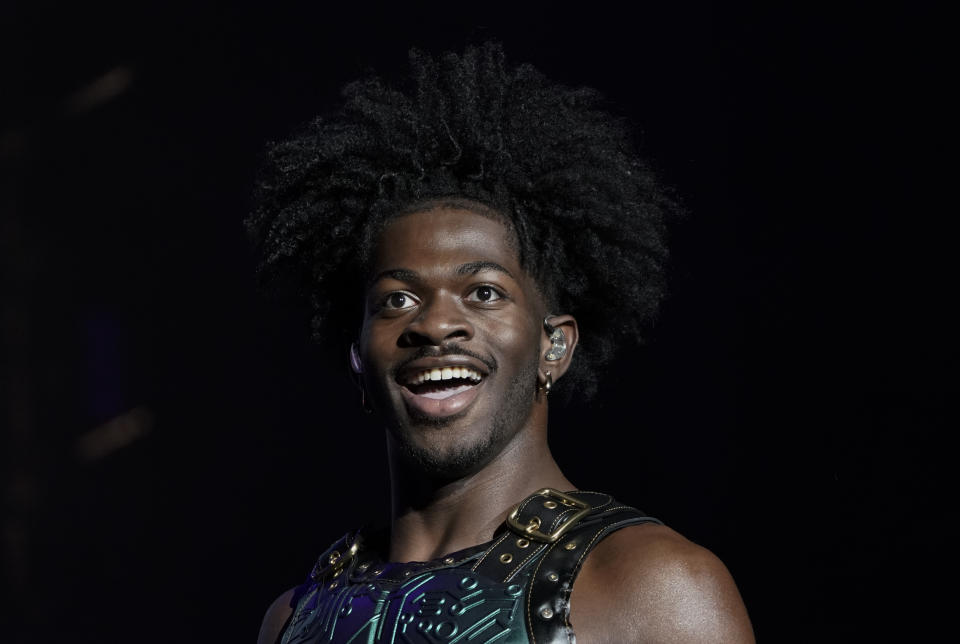 Lil Nas X durante su concierto en el festival Corona Capital en la Ciudad de México el domingo 20 de noviembre de 2022. (Foto AP/Eduardo Verdugo)